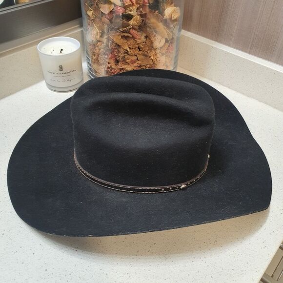 Justin Boots Black Cowboy Hat - Picture 2 of 6